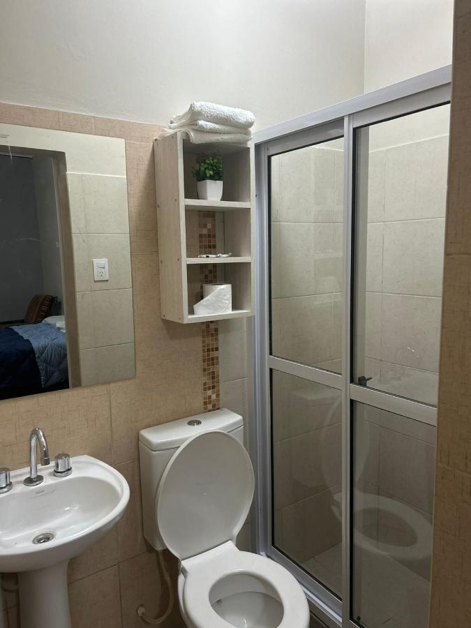 R745 Habitación en casa particular Salta